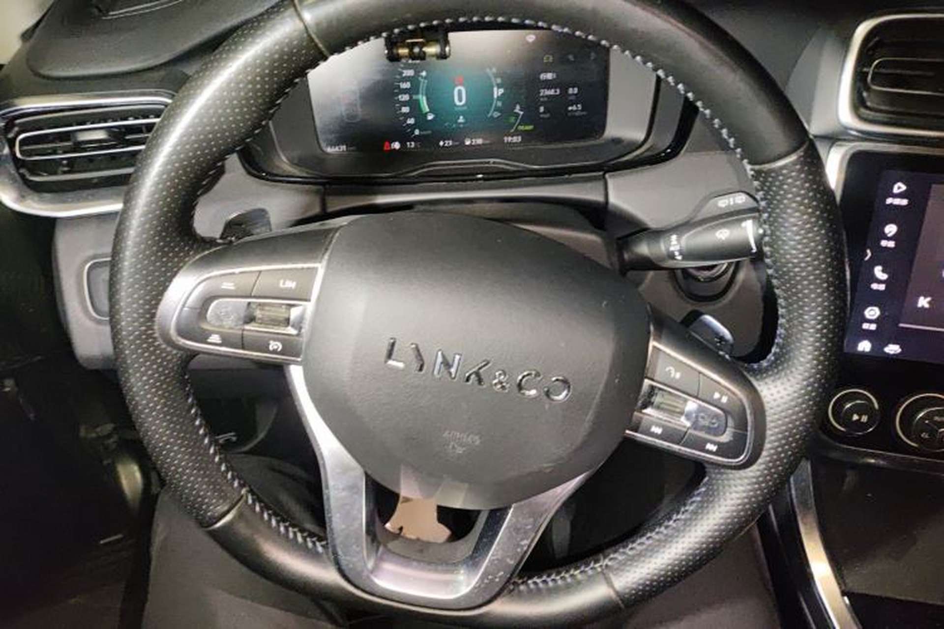Used Lynk & Co 01 EM-P 2018 1.5T PHEV JingPro National Emission Standard V Steering Wheel
