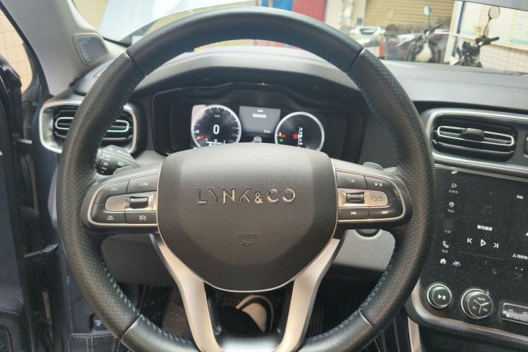 Used Lynk & Co 01 EM-P 2018 1.5T PHEV JingPro National Emission Standard V Steering Wheel