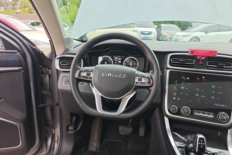 Used Lynk & Co 01 EM-P 2018 1.5T PHEV JingPro National Emission Standard V Steering Wheel