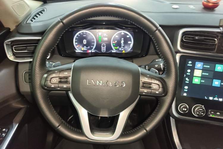 Used Lynk & Co 01 EM-P 2018 1.5T PHEV Jing Guo V Steering Wheel