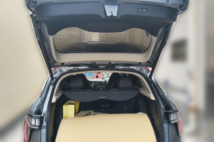 Used Lynk & Co 01 EM-P 2018 1.5T PHEV JingPro National Emission Standard V Trunk