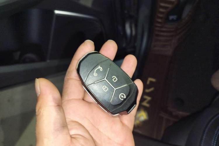 Used Lynk & Co 01 EM-P 2018 1.5T PHEV Jing Guo V Vehicle Key