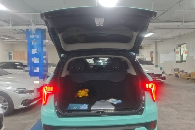 Used Lynk & Co 01 EM-P 2018 1.5T PHEV JingPro National Emission Standard V Trunk