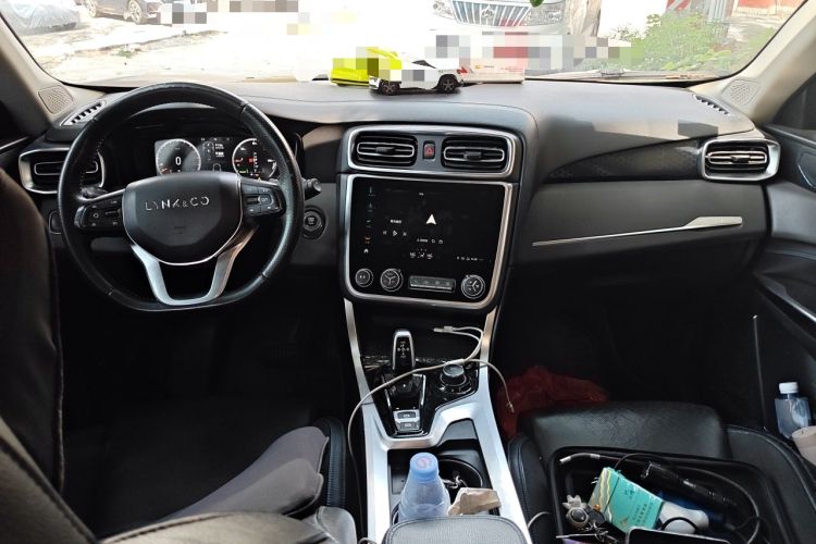 Used Lynk & Co 01 EM-P 2018 1.5T PHEV Jing Guo V Center Console