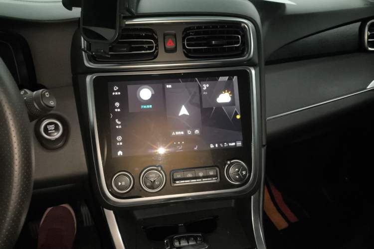 Used Lynk & Co 01 EM-P 2018 1.5T PHEV JingPro National Emission Standard V Audio And AC Panel
