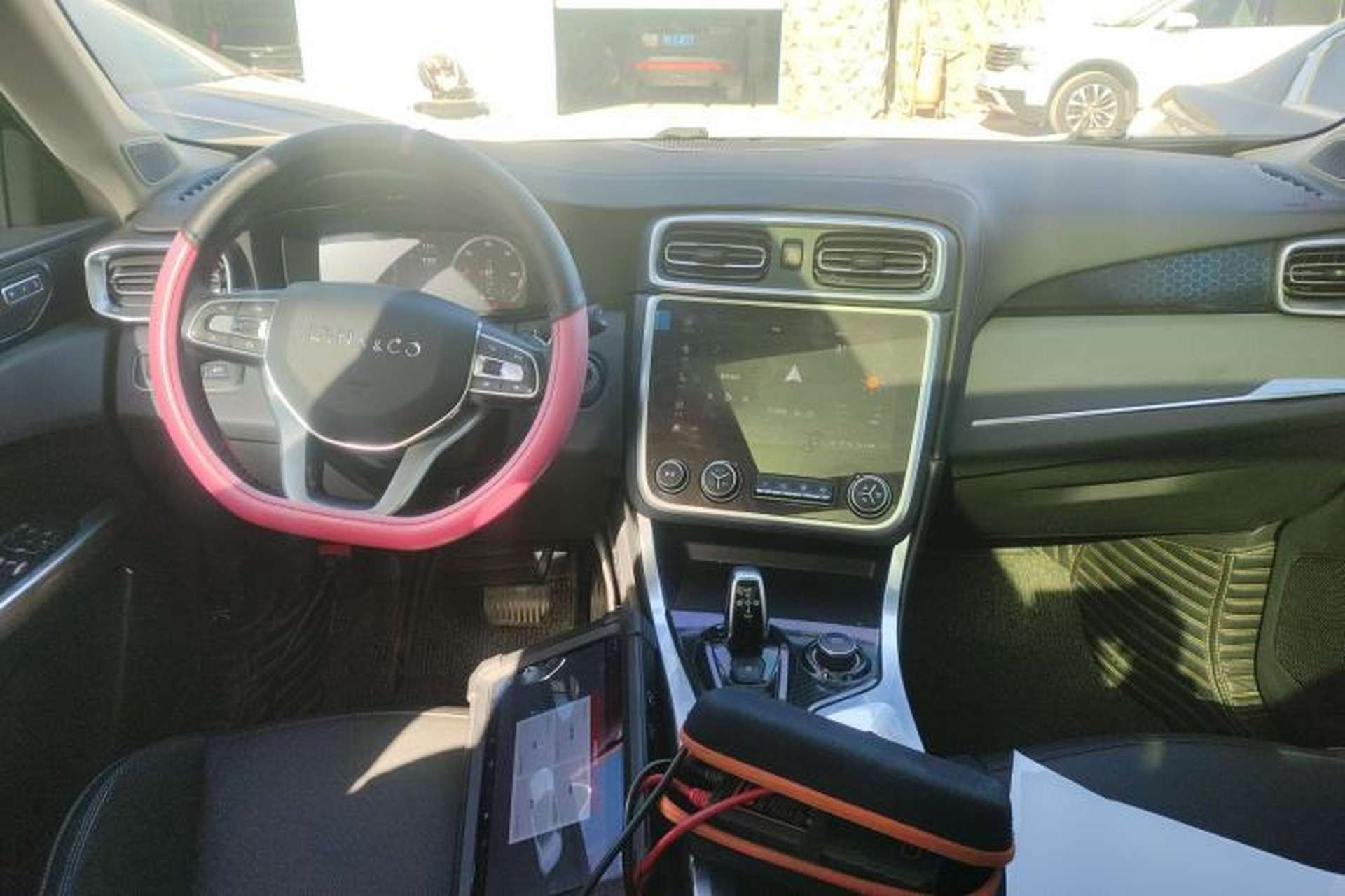 Used Lynk & Co 01 EM-P 2018 1.5T PHEV JingPro National Emission Standard V Center Console