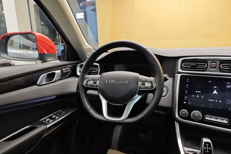 Used Lynk & Co 01 EM-P 2018 1.5T PHEV JingPro National Emission Standard V Interior 10
