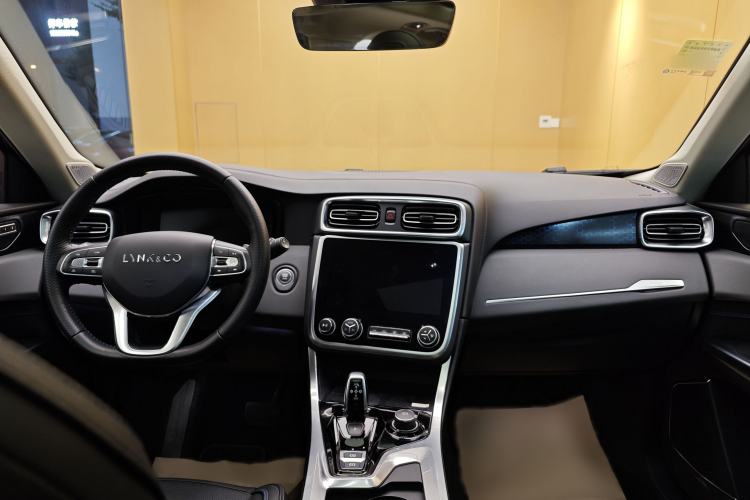 Used Lynk & Co 01 EM-P 2018 1.5T PHEV JingPro National Emission Standard V Interior 6