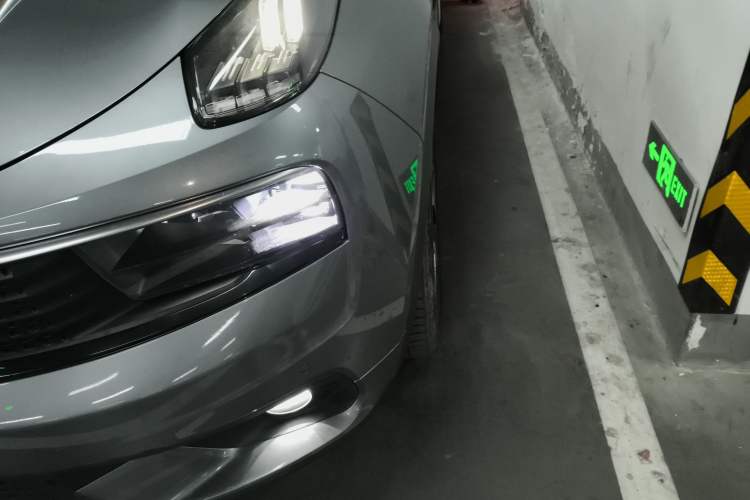 Used Lynk & Co 01 EM-P 2018 1.5T PHEV JingPro National Emission Standard V Left Front Headlight
