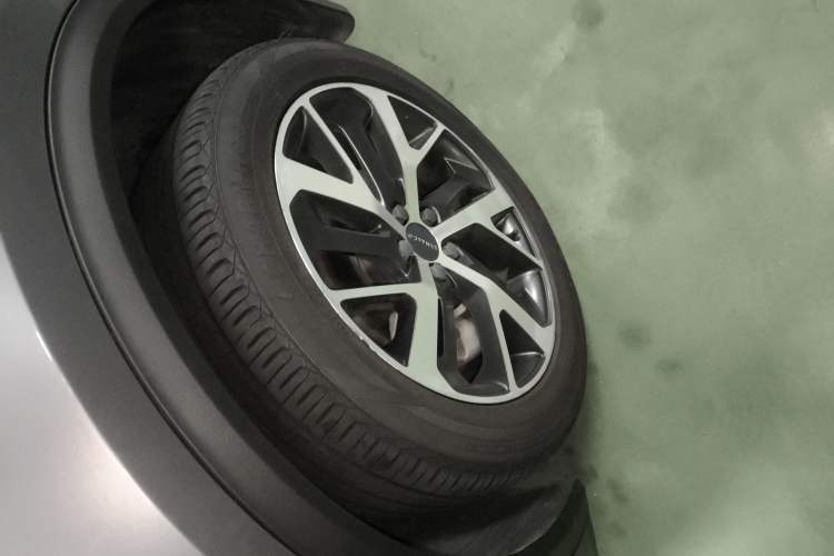 Used Lynk & Co 01 EM-P 2018 1.5T PHEV JingPro National Emission Standard V Left Front Wheel Hub
