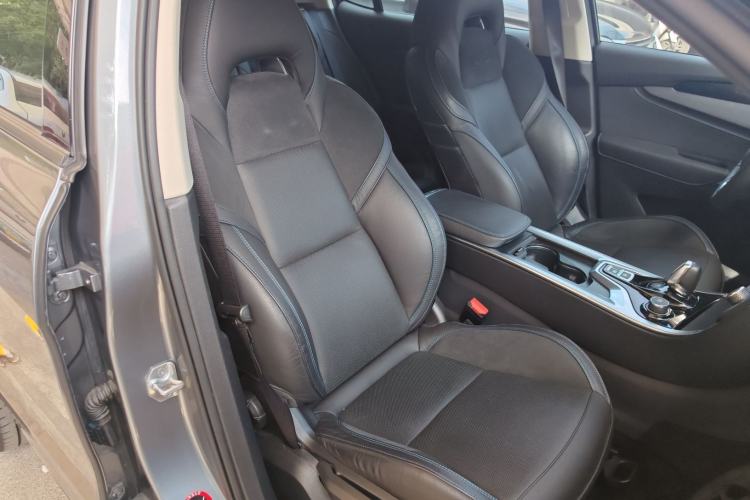 Used Lynk & Co 01 EM-P 2018 1.5T PHEV Jing Guo V Right Front Seat