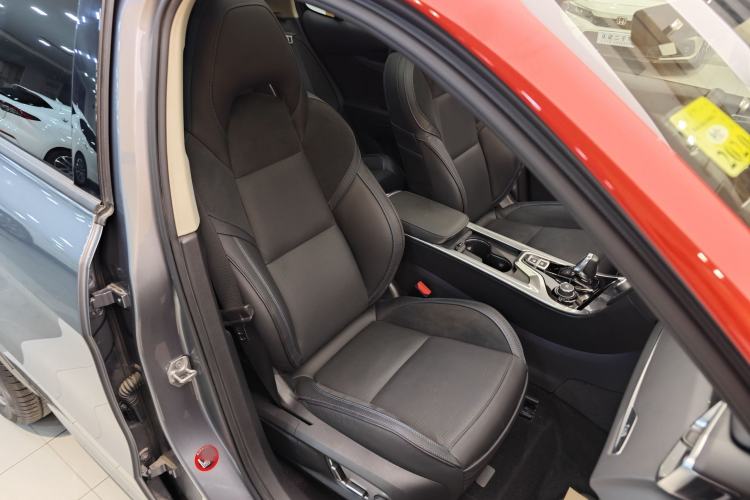 Used Lynk & Co 01 EM-P 2018 1.5T PHEV JingPro National Emission Standard V Right Front Seat