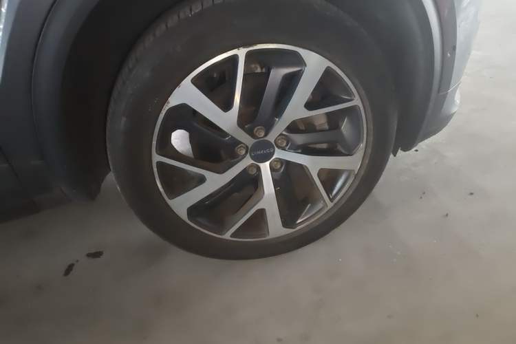 Used Lynk & Co 01 EM-P 2018 1.5T PHEV JingPro National Emission Standard V Right Front Wheel Hub