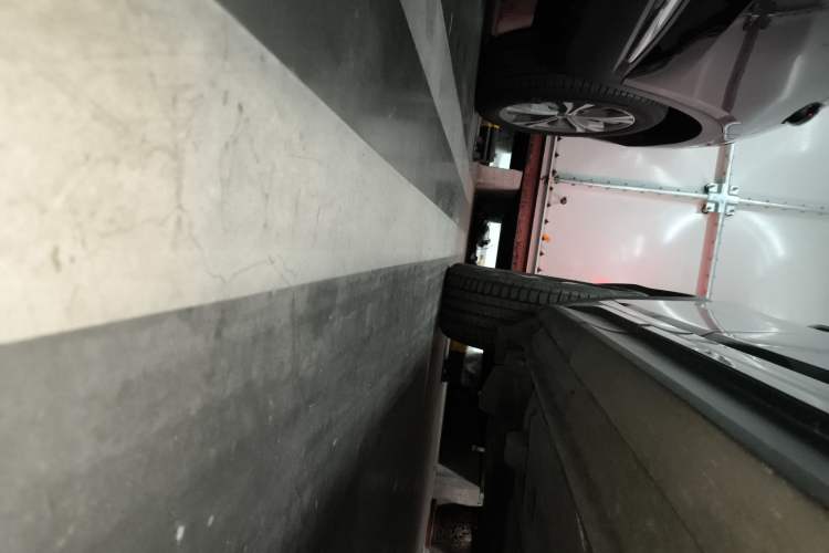 Used Lynk & Co 01 EM-P 2018 1.5T PHEV JingPro National Emission Standard V Right Side Sill
