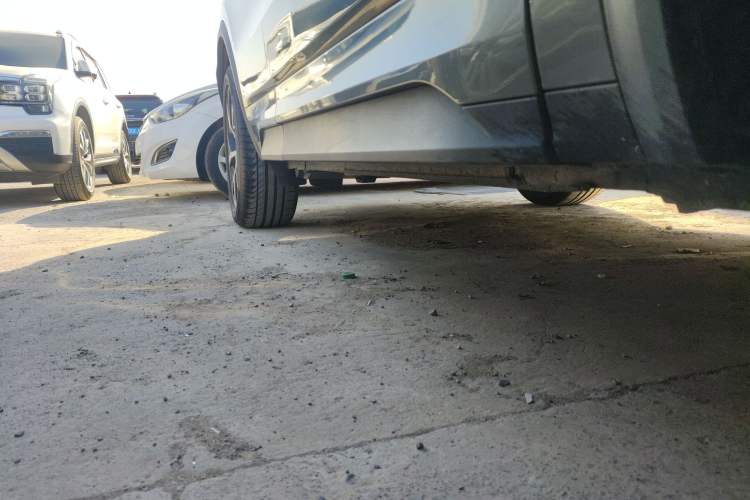 Used Lynk & Co 01 EM-P 2018 1.5T PHEV JingPro National Emission Standard V Right Side Sill