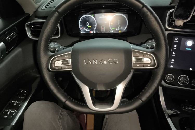 Used Lynk & Co 01 EM-P 2018 1.5T PHEV JingPro National Emission Standard V Steering Wheel