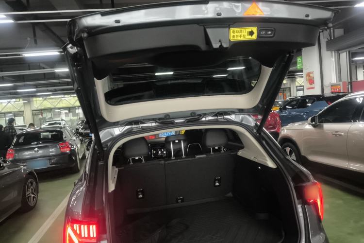Used Lynk & Co 01 EM-P 2018 1.5T PHEV JingPro National Emission Standard V Trunk