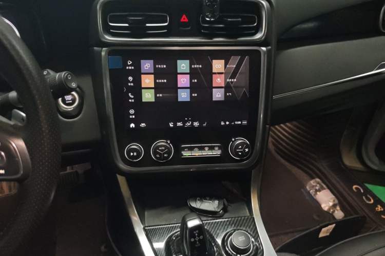 Used Lynk & Co 01 EM-P 2018 1.5T PHEV JingPro National Emission Standard V Audio And AC Panel
