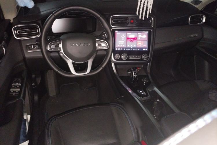 Used Lynk & Co 01 EM-P 2018 1.5T PHEV JingPro National Emission Standard V Center Console
