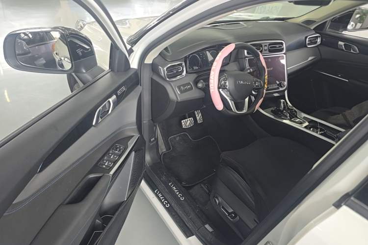 Used Lynk & Co 01 EM-P 2018 1.5T PHEV JingPro National Emission Standard V Driver Seat