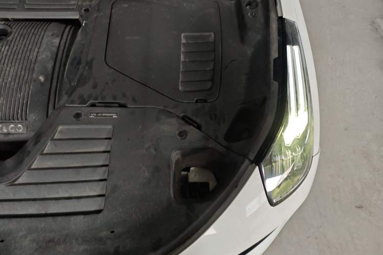 Used Lynk & Co 01 EM-P 2018 1.5T PHEV JingPro National Emission Standard V Engine Bay Left
