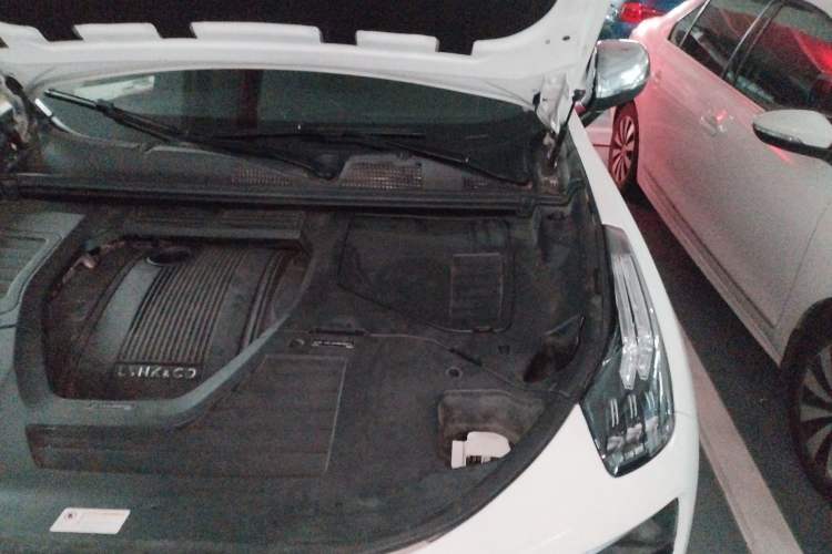 Used Lynk & Co 01 EM-P 2018 1.5T PHEV JingPro National Emission Standard V Engine Bay Left
