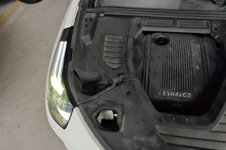 Used Lynk & Co 01 EM-P 2018 1.5T PHEV JingPro National Emission Standard V Engine Bay Right