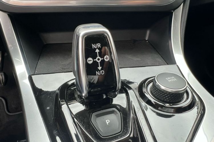 Used Lynk & Co 01 EM-P 2018 1.5T PHEV JingPro National Emission Standard V Gear Lever
