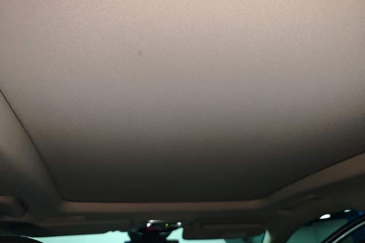 Used Lynk & Co 01 EM-P 2018 1.5T PHEV JingPro National Emission Standard V Headliner