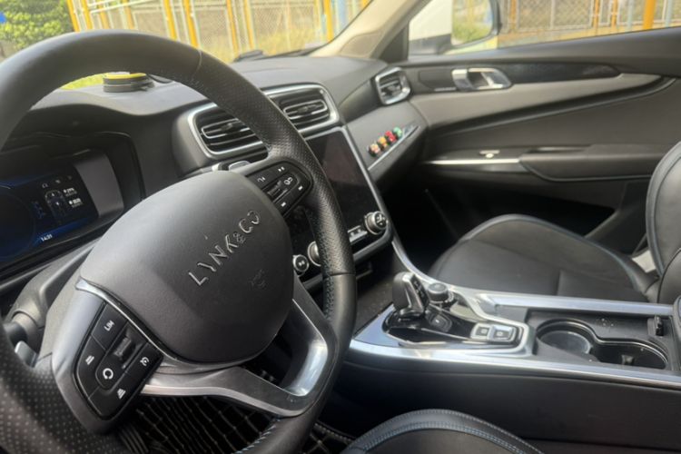 Used Lynk & Co 01 EM-P 2018 1.5T PHEV Jing Guo V Interior 2