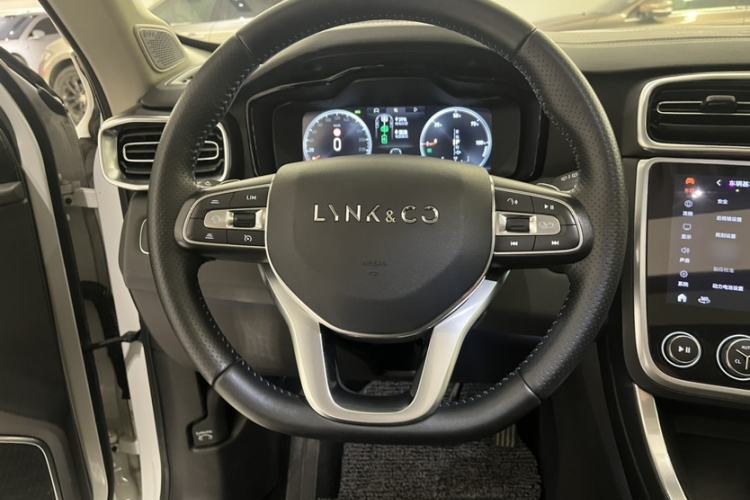 Used Lynk & Co 01 EM-P 2018 1.5T PHEV JingPro National Emission Standard V Interior 3