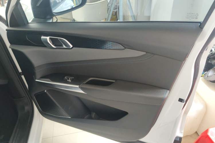 Used Lynk & Co 01 EM-P 2018 1.5T PHEV JingPro National Emission Standard V Interior 5