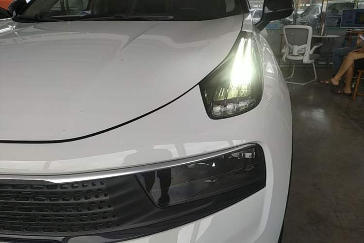 Used Lynk & Co 01 EM-P 2018 1.5T PHEV JingPro National Emission Standard V Left Front Headlight