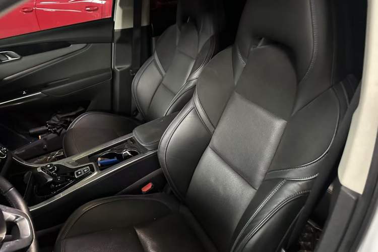 Used Lynk & Co 01 EM-P 2018 1.5T PHEV JingPro National Emission Standard V Left Front Seat