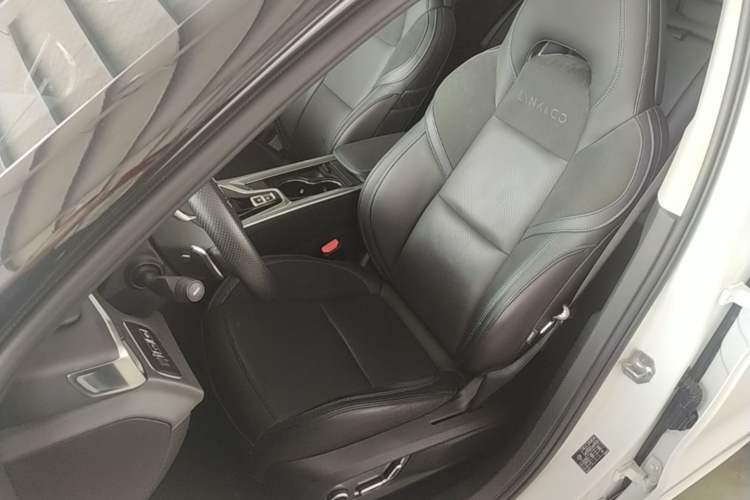 Used Lynk & Co 01 EM-P 2018 1.5T PHEV JingPro National Emission Standard V Left Front Seat