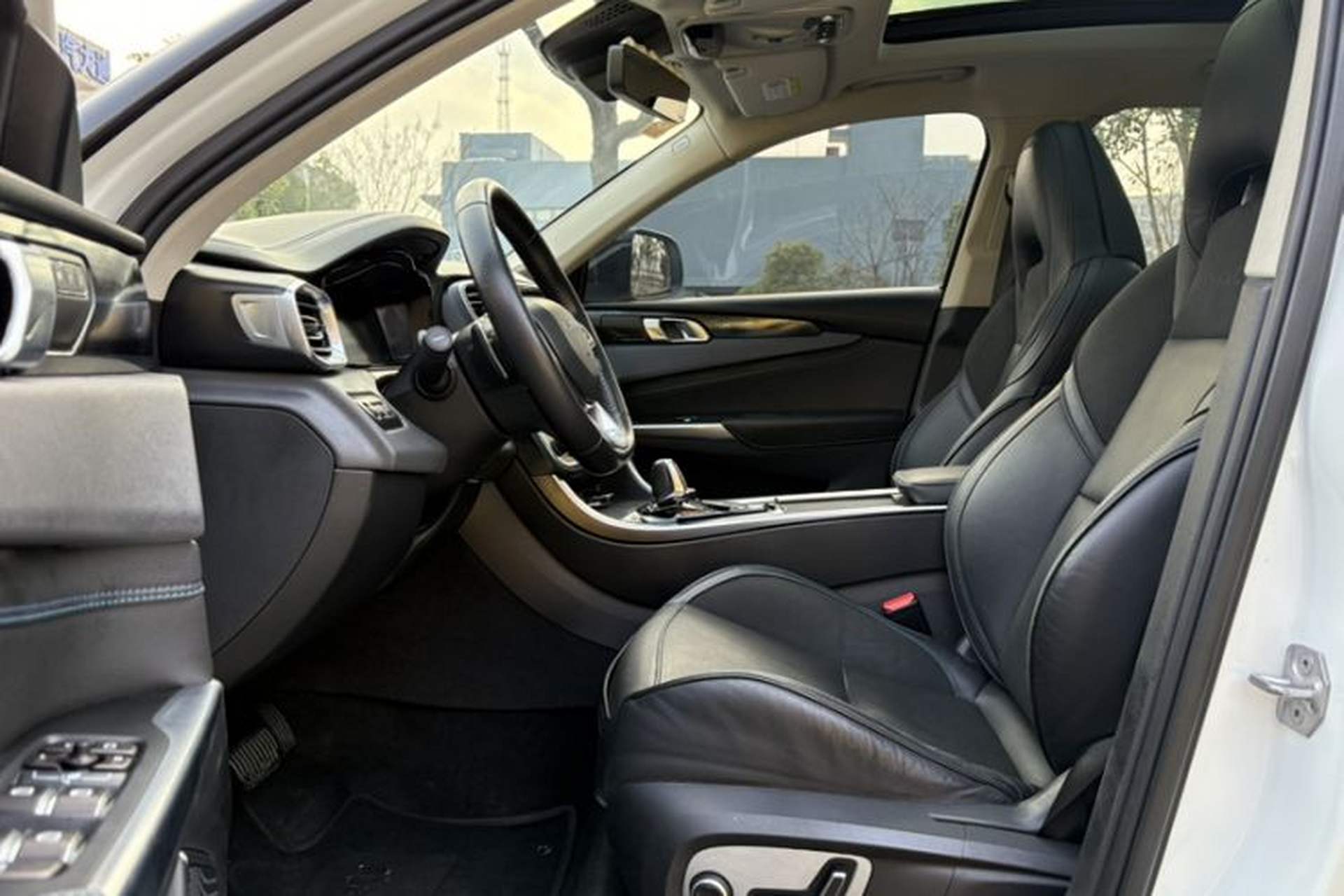Used Lynk & Co 01 EM-P 2018 1.5T PHEV JingPro National Emission Standard V Left Front Seat
