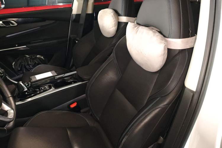 Used Lynk & Co 01 EM-P 2018 1.5T PHEV Jing Guo V Left Front Seat