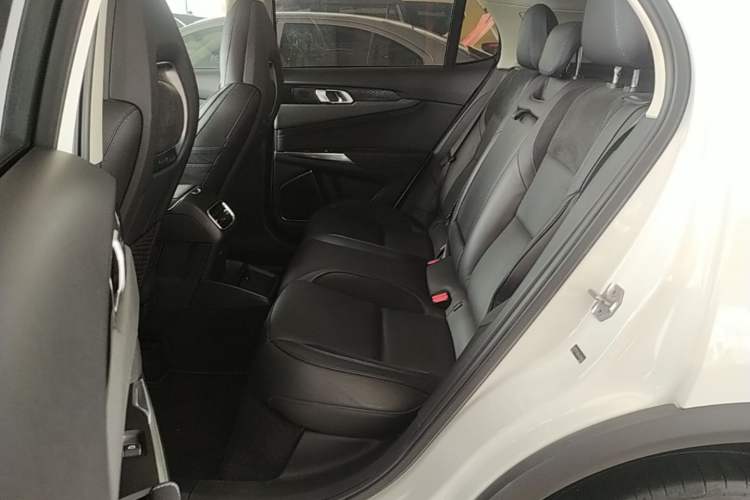 Used Lynk & Co 01 EM-P 2018 1.5T PHEV JingPro National Emission Standard V Left Rear Seat