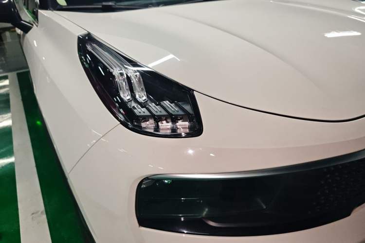 Used Lynk & Co 01 EM-P 2018 1.5T PHEV JingPro National Emission Standard V Right Front Headlight