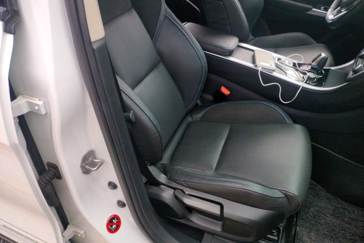 Used Lynk & Co 01 EM-P 2018 1.5T PHEV Jing Guo V Right Front Seat