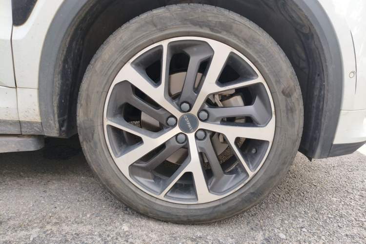 Used Lynk & Co 01 EM-P 2018 1.5T PHEV JingPro National Emission Standard V Right Front Wheel Hub