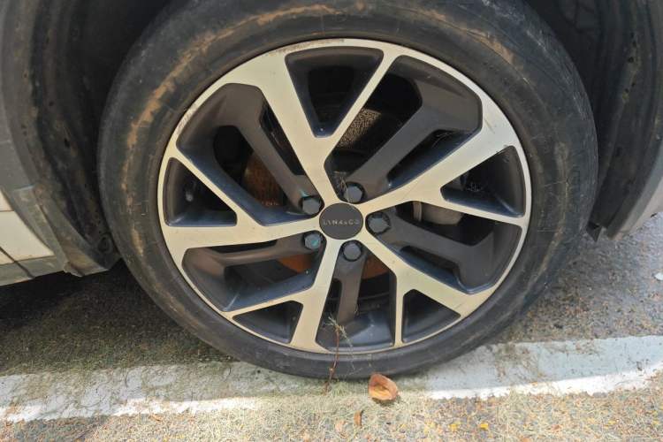 Used Lynk & Co 01 EM-P 2018 1.5T PHEV JingPro National Emission Standard V Right Front Wheel Hub