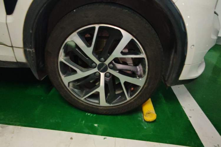 Used Lynk & Co 01 EM-P 2018 1.5T PHEV JingPro National Emission Standard V Right Front Wheel Hub