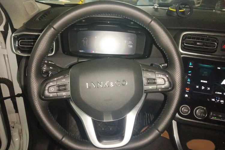 Used Lynk & Co 01 EM-P 2018 1.5T PHEV Jing Guo V Steering Wheel