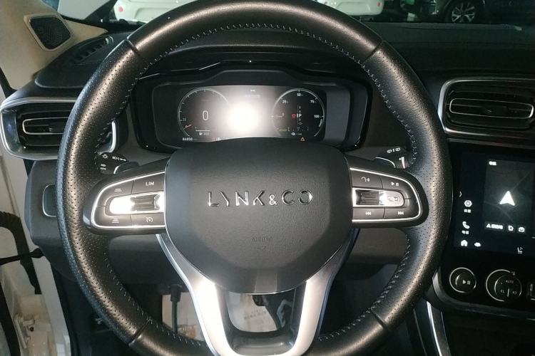 Used Lynk & Co 01 EM-P 2018 1.5T PHEV JingPro National Emission Standard V Steering Wheel