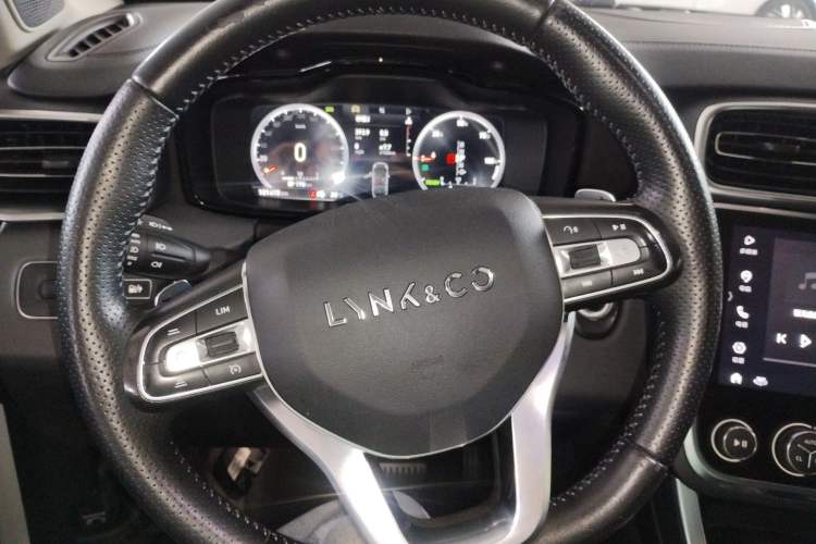 Used Lynk & Co 01 EM-P 2018 1.5T PHEV JingPro National Emission Standard V Steering Wheel