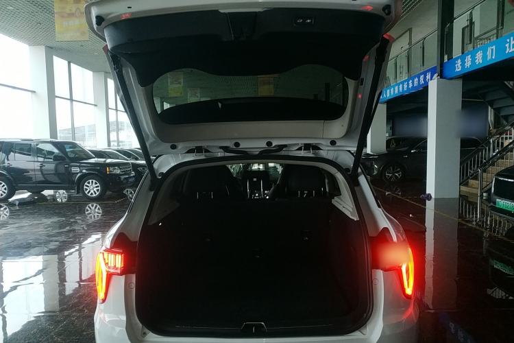 Used Lynk & Co 01 EM-P 2018 1.5T PHEV JingPro National Emission Standard V Trunk