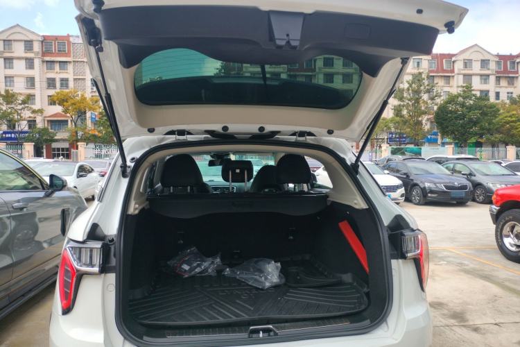 Used Lynk & Co 01 EM-P 2018 1.5T PHEV Jing Guo V Trunk