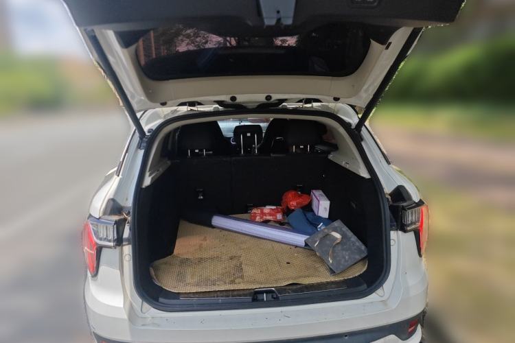 Used Lynk & Co 01 EM-P 2018 1.5T PHEV JingPro National Emission Standard V Trunk
