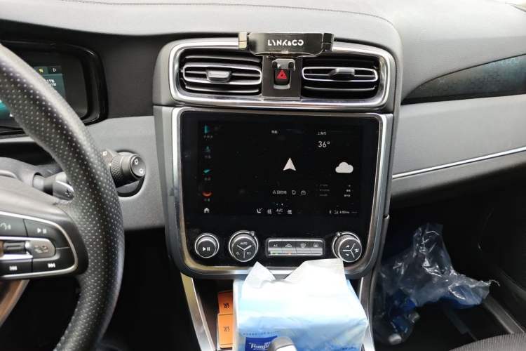 Used Lynk & Co 01 EM-P 2019 1.5T PHEV JingPro National VI Audio And AC Panel